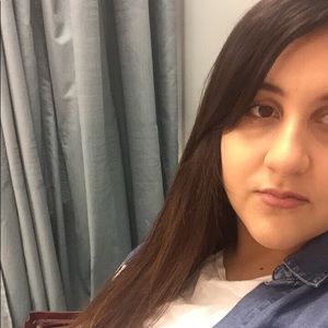 Meet your Posher, Samia